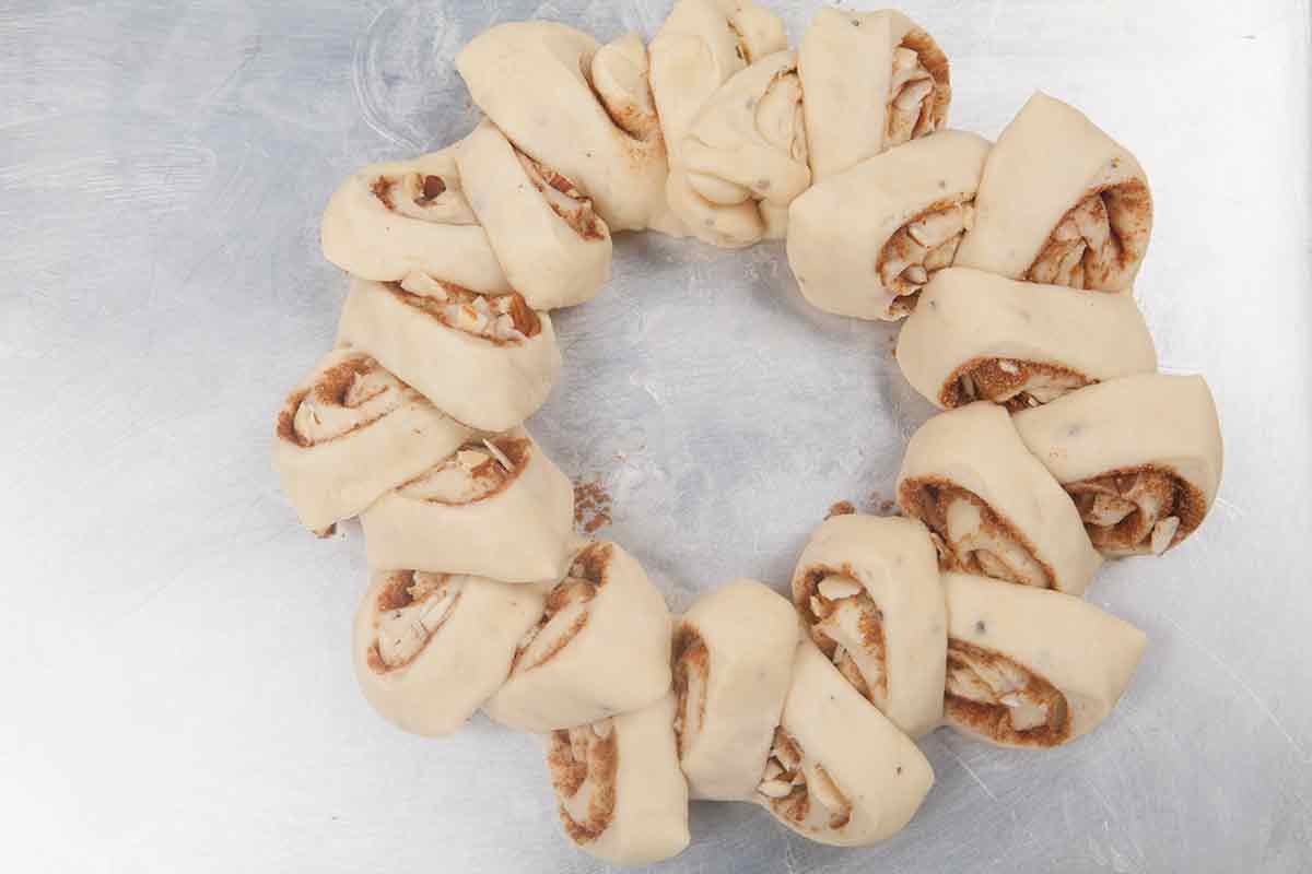 swedish-tea-ring-method-6