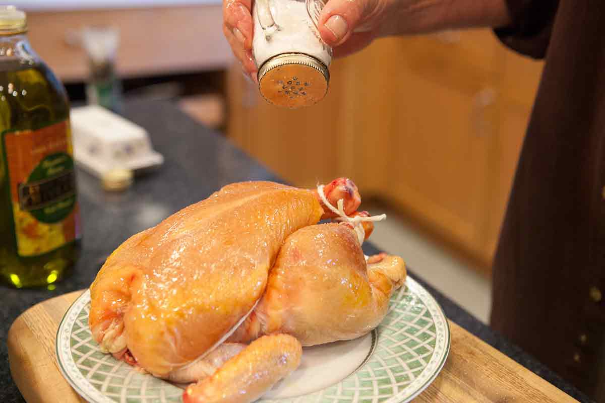 Cooking a whole chicken - roasted chicken and vegetables