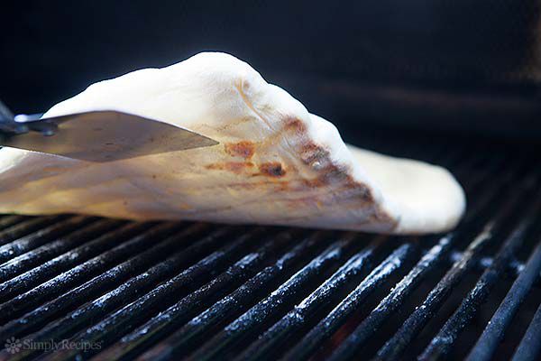 grilled-pizza-method-600-7