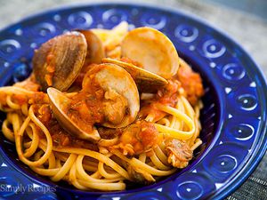 Linguine with Red Clam Sauce