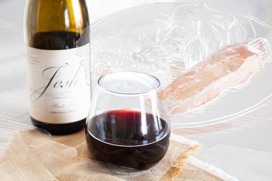 Pinot Noir and a drawing of a plated salmon.