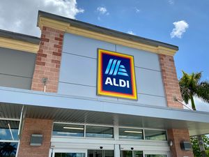The front exterior of an Aldi supermarket building