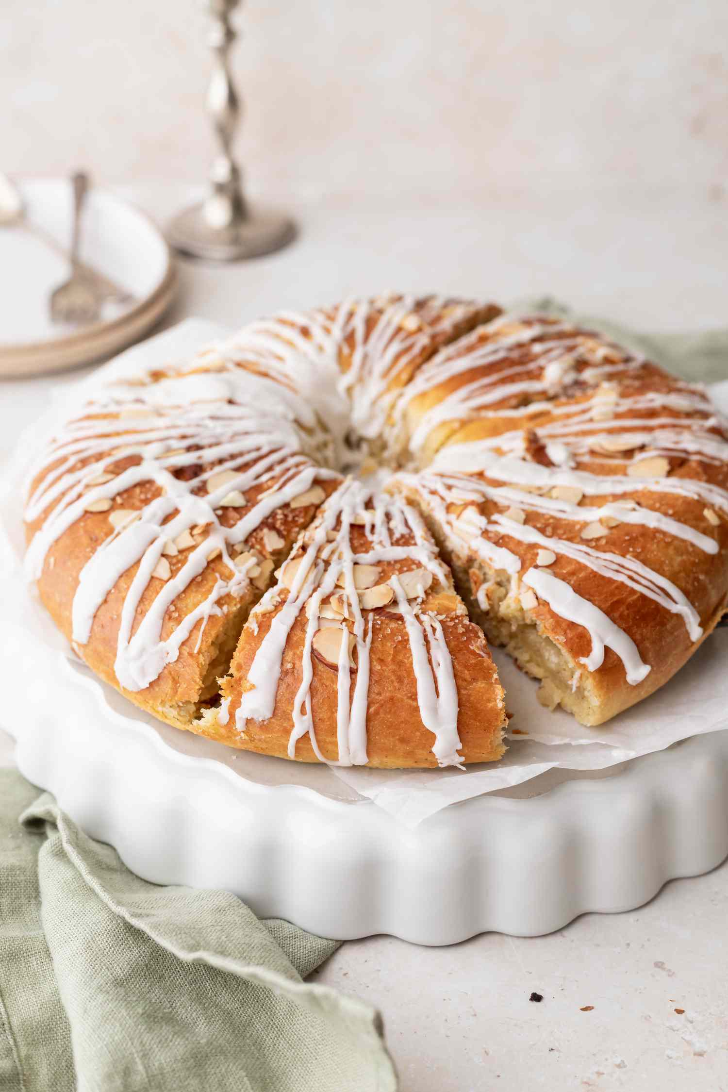 Kringle on a platter and cut into slices.