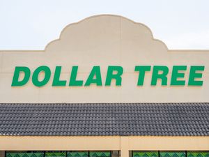 Dollar Tree storefront sign on a building