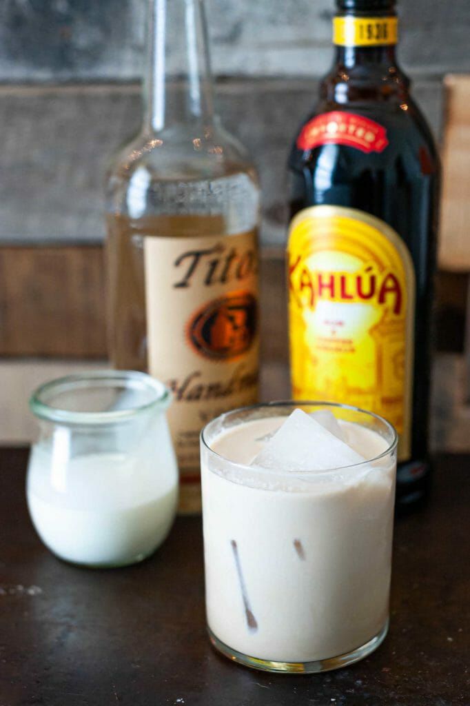 How to make a white russian