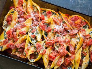Sausage Spinach Ricotta Stuffed Shells