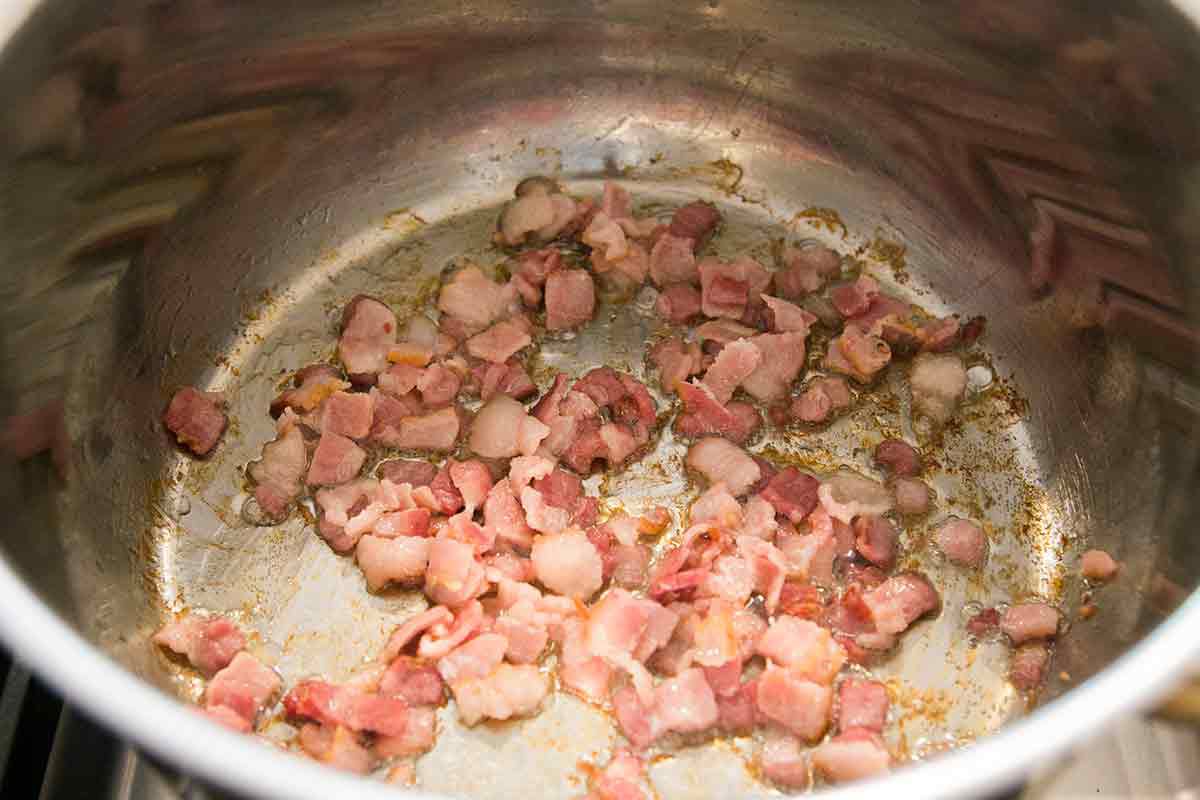 tomato-bean-bacon-soup-method-1
