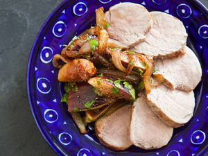 Pork Tenderloin with Figs and Onions