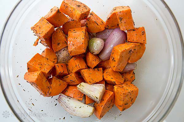 roasted-sweet-potato-soup-method-600-1