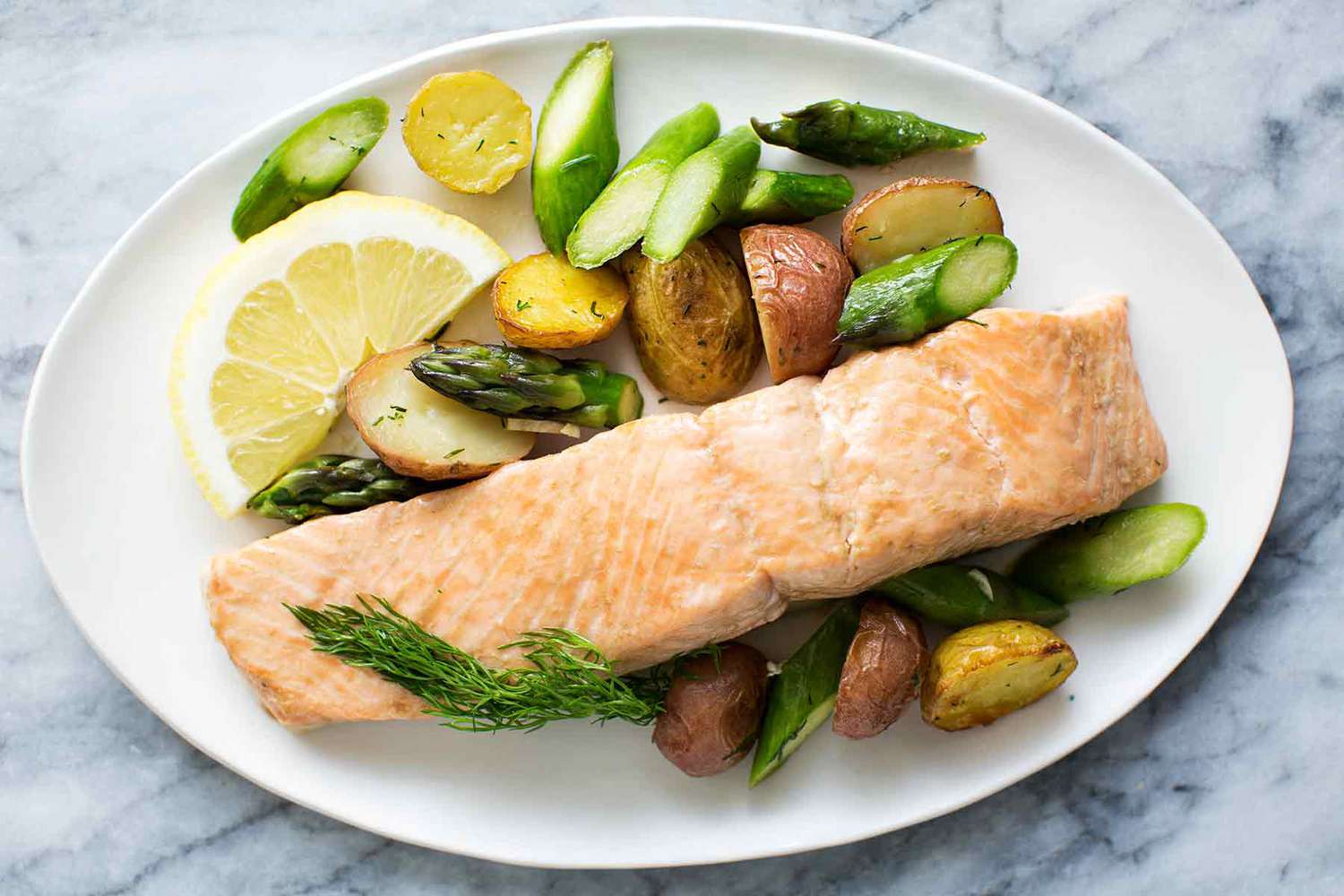 sheet pan salmon with potatoes and asparagus