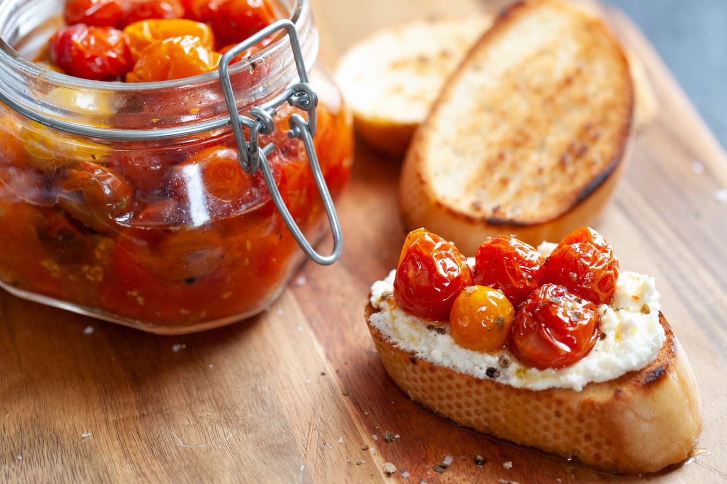 Roasted Tomatoes on Baguette Slices and More in a Jar