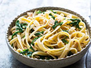 Pasta with Tuna and Arugula