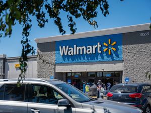 Walmart store-front