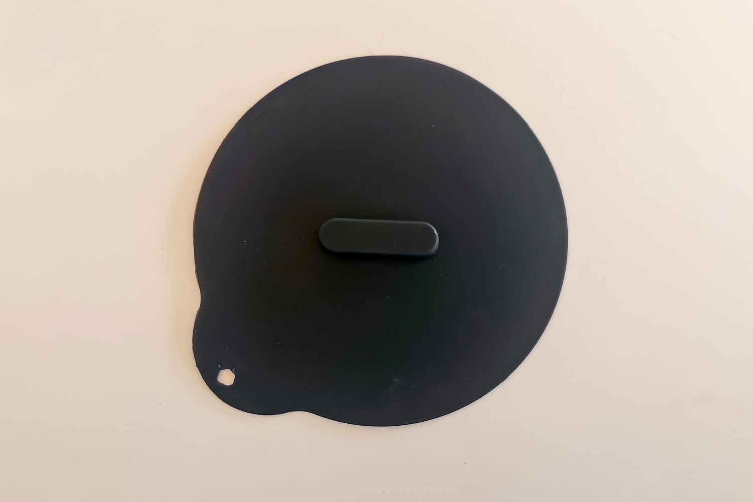 Overhead shot of an ALDI silicone pot lid