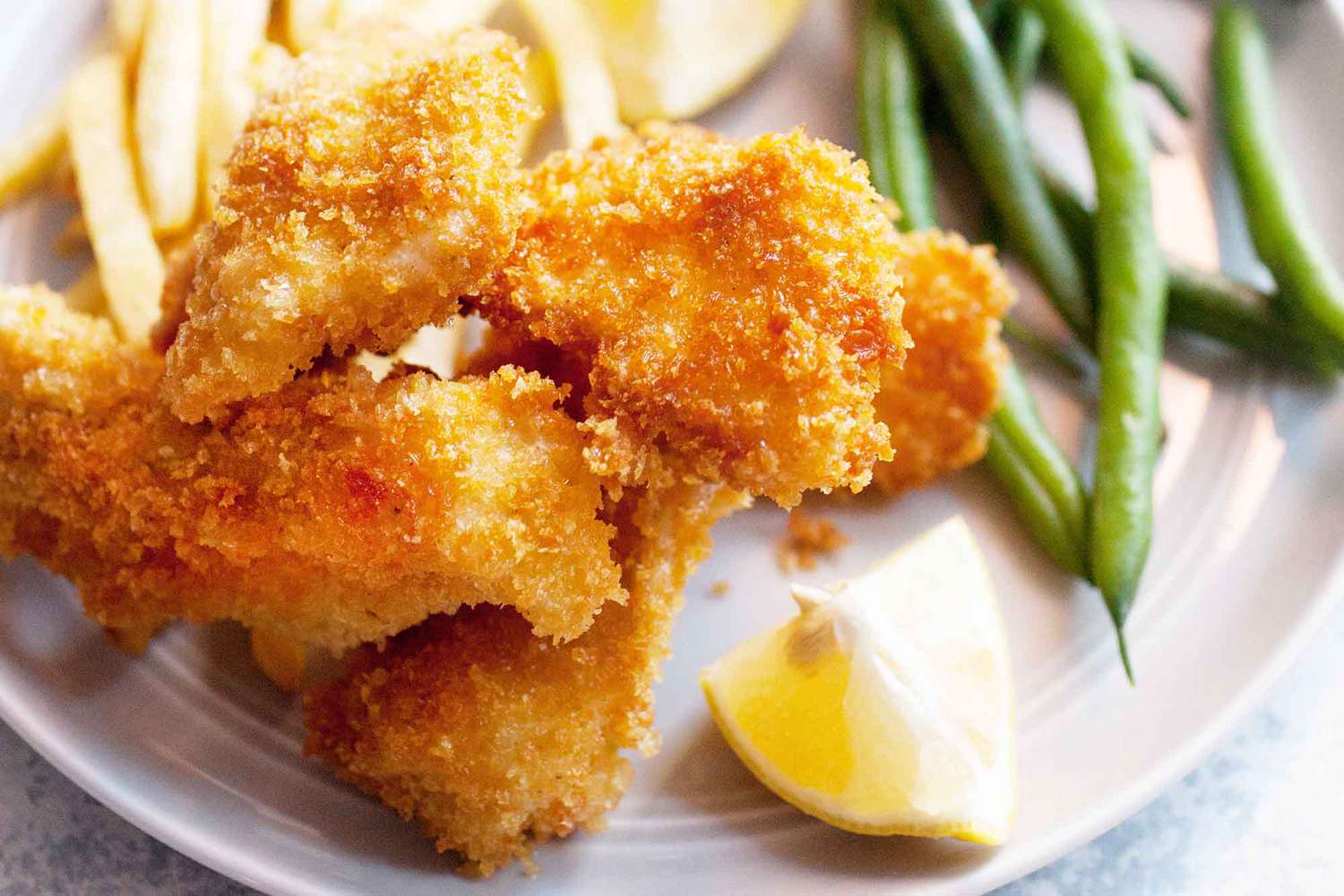 Fish Sticks Recipe for Kids with fries and green beans