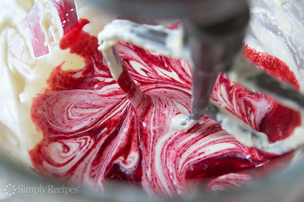 mason-jar-raspberry-cheesecake-method-10