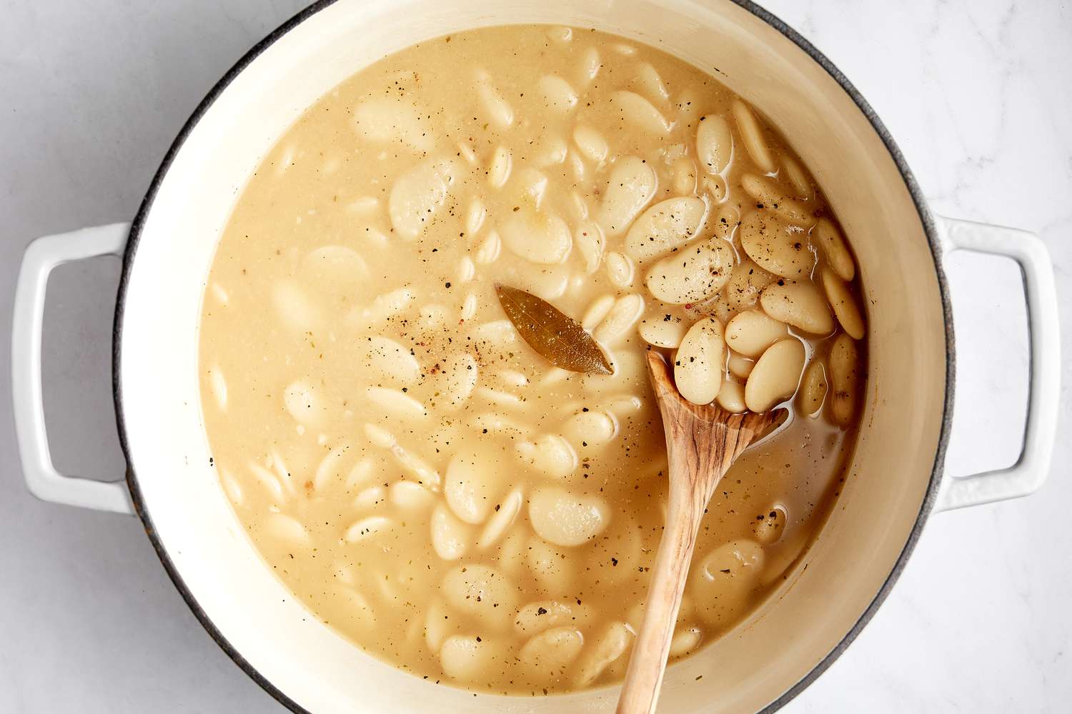 Creamy Southern Lima Beans in a Pot