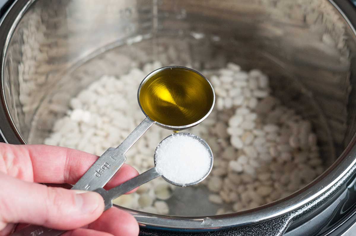 How To Make Fast, No-Soak Beans in the Pressure Cooker