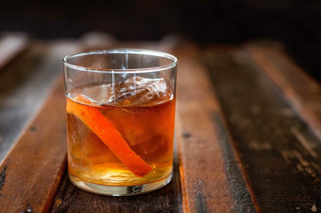 Old fashioned cocktail ingredients