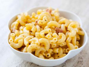 quick stovetop macaroni and cheese with ham