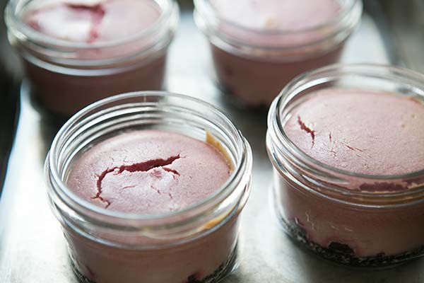 mason-jar-raspberry-cheesecake-method-14