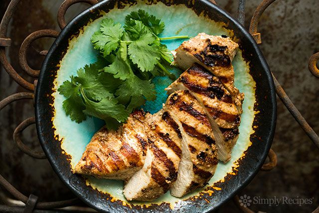 Grilled Chicken with Yogurt Garlic Marinade