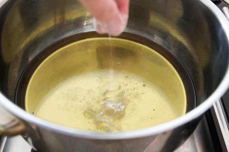 how to test hot oil for frying